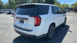 2023 GMC Yukon thumbnail 5