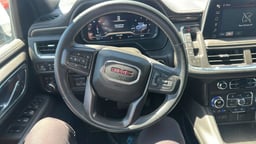 2023 GMC Yukon thumbnail 12