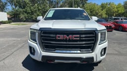 2023 GMC Yukon thumbnail 8