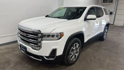 2023 GMC Acadia thumbnail 1