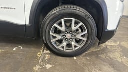 2023 GMC Acadia thumbnail 9