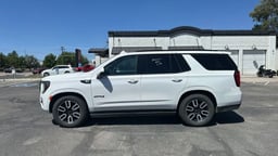 2023 GMC Yukon thumbnail 2