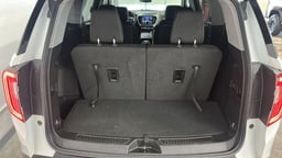 2023 GMC Acadia thumbnail 26