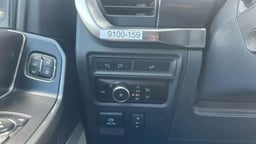 2023 Ford F150 Lariat SuperCrew Cab thumbnail 13