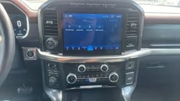 2023 Ford F150 Lariat SuperCrew Cab thumbnail 14