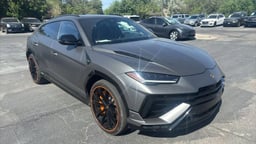2023 Lamborghini Urus thumbnail 7