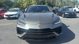 2023 Lamborghini Urus thumbnail 8