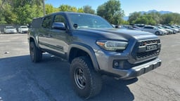 2017 Toyota Tacoma Double Cab thumbnail 7
