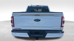 2023 Ford F150 Lariat SuperCrew Cab thumbnail 4