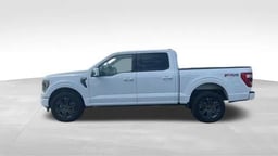 2023 Ford F150 Lariat SuperCrew Cab thumbnail 2