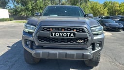 2017 Toyota Tacoma Double Cab thumbnail 8