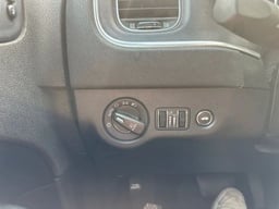 2017 Dodge Charger thumbnail 13