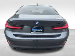 2021 BMW 3 Series thumbnail 4