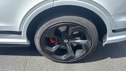 2022 Bentley Bentayga thumbnail 11