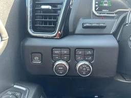 2023 GMC Sierra 1500 Crew Cab thumbnail 13