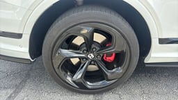 2022 Bentley Bentayga thumbnail 10