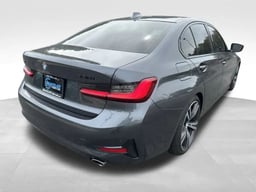 2021 BMW 3 Series thumbnail 5