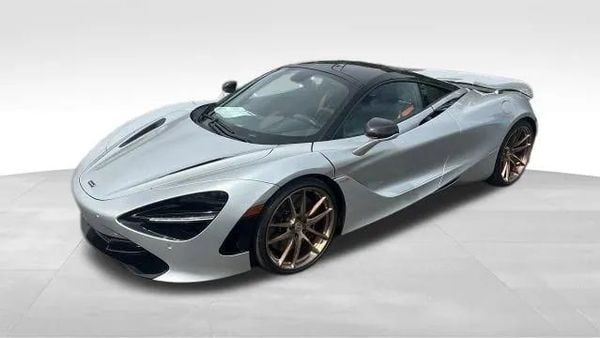 2022 McLaren 720S