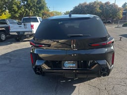 2024 BMW XM thumbnail 4