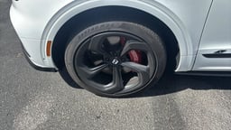 2022 Bentley Bentayga thumbnail 12