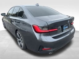 2021 BMW 3 Series thumbnail 3