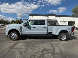 2024 Ford F450 Super Duty Crew Cab thumbnail 2