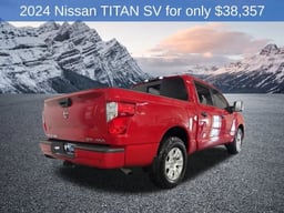 2024 Nissan Titan Crew Cab thumbnail 5