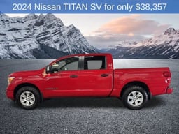 2024 Nissan Titan Crew Cab thumbnail 2