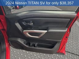 2024 Nissan Titan Crew Cab thumbnail 22