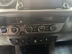 2023 Toyota Tacoma Double Cab thumbnail 19
