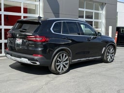 2021 BMW X5 xDrive40i thumbnail 3