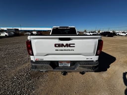 2023 GMC Sierra 1500 thumbnail 2