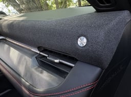 2025 Ford Explorer ST thumbnail 4