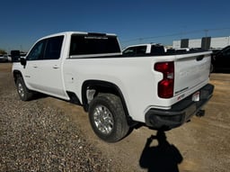 2023 Chevrolet Silverado 2500HD LT thumbnail 3