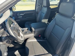 2024 GMC 1500 Denali thumbnail 5