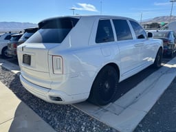 2020 Rolls Royce Cullinan thumbnail 2