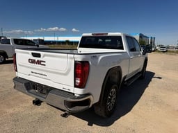 2024 GMC Sierra HD SLE thumbnail 5