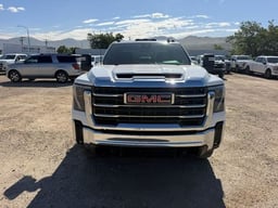 2024 GMC Sierra HD SLE thumbnail 8