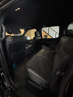 2023 Ford F-150 Raptor R thumbnail 8