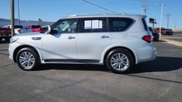 2023 Infiniti QX80 LUXE thumbnail 2