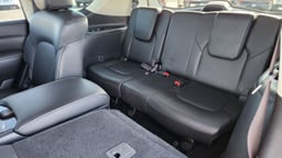 2023 Infiniti QX80 LUXE thumbnail 9