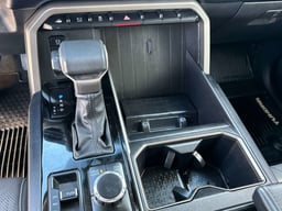 2024 Toyota Tundra 4WD thumbnail 21