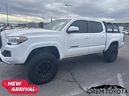 2023 Toyota Tacoma 4WD thumbnail 13