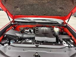 2024 Toyota 4Runner thumbnail 9