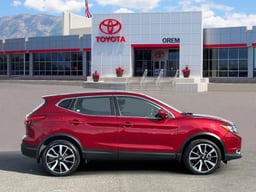 2019 Nissan Rogue Sport thumbnail 3