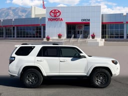 2015 Toyota 4Runner thumbnail 3