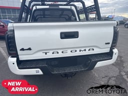 2023 Toyota Tacoma 4WD thumbnail 5