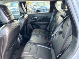 2019 Jeep Cherokee thumbnail 12