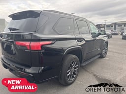 2023 Toyota Sequoia thumbnail 16