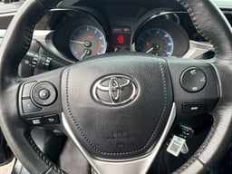 2016 Toyota Corolla thumbnail 26